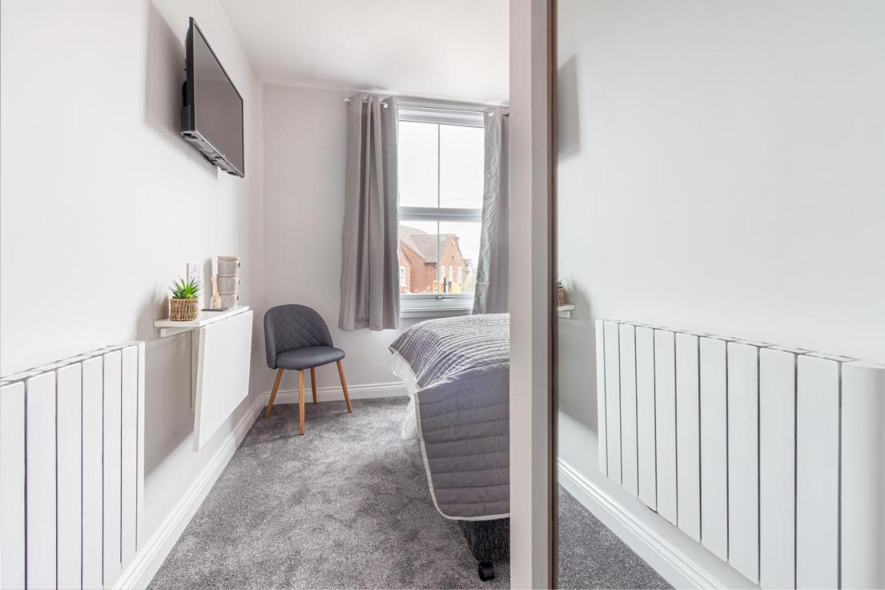 Host & Stay - The Bull Inn, 3 Double Rooms Fernhill Heath Buitenkant foto